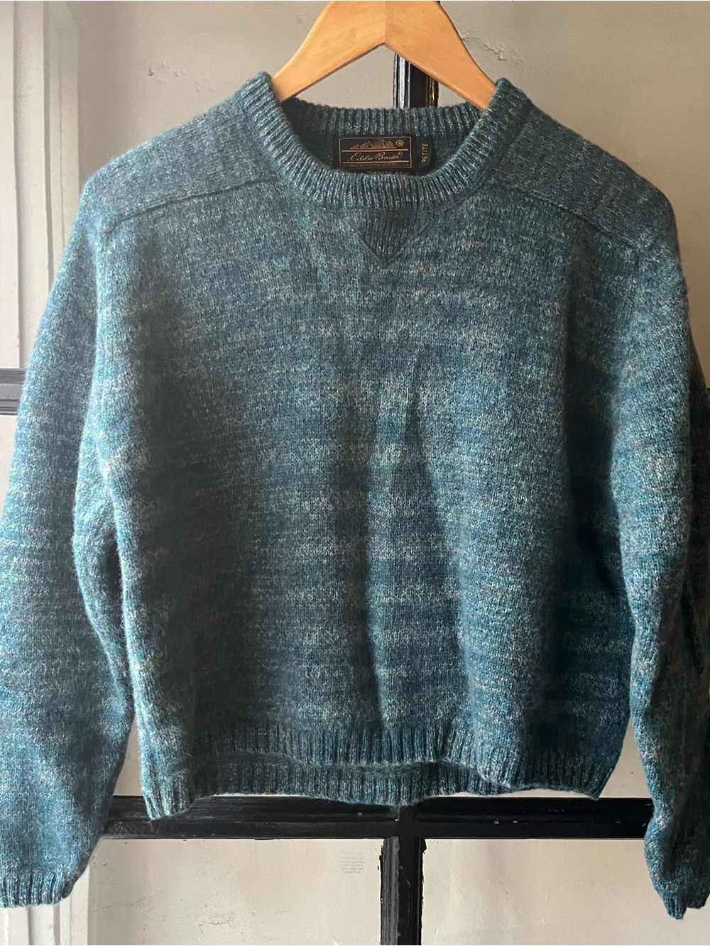 Beautiful Vintage Eddie Bauer Shetland Wool Teal Blue Green Multi Color Sweater